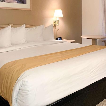 Quality Inn Albuquerque East I-40 Juan Tabo Exit Εξωτερικό φωτογραφία