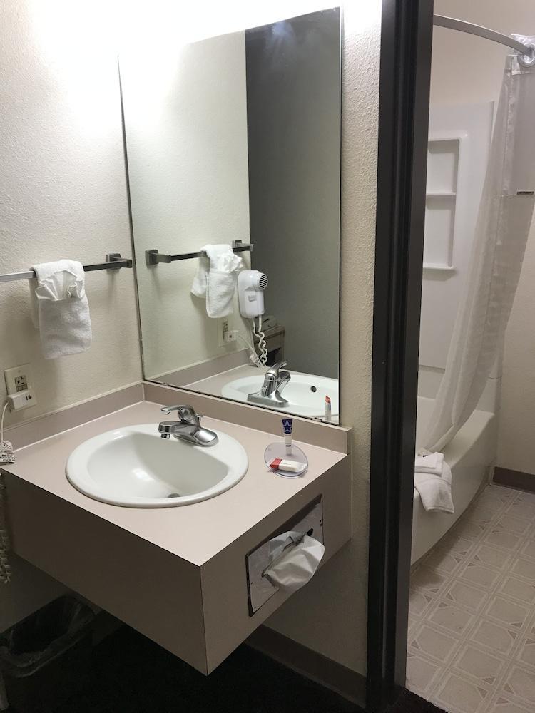 Quality Inn Albuquerque East I-40 Juan Tabo Exit Εξωτερικό φωτογραφία