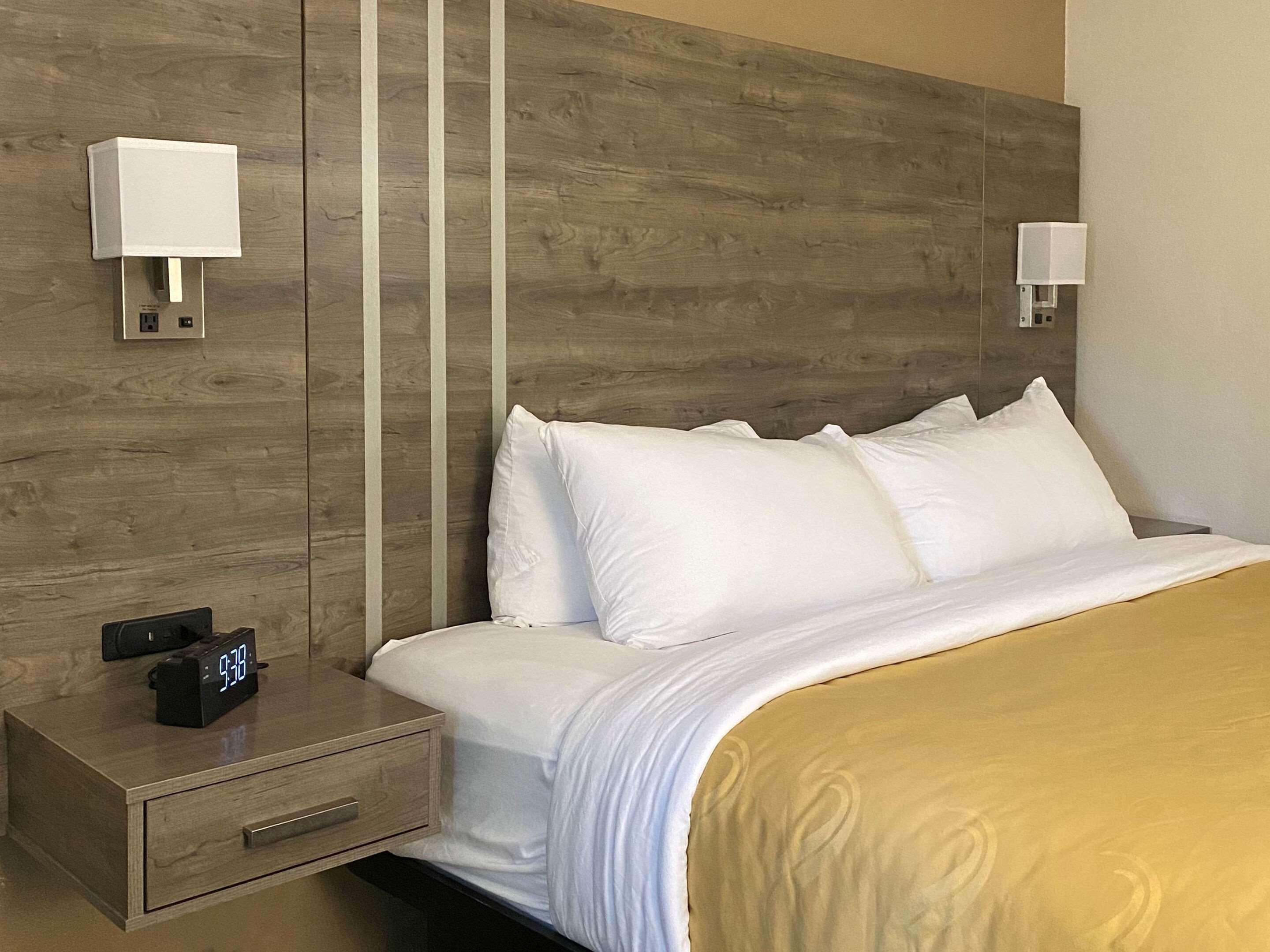 Quality Inn Albuquerque East I-40 Juan Tabo Exit Εξωτερικό φωτογραφία