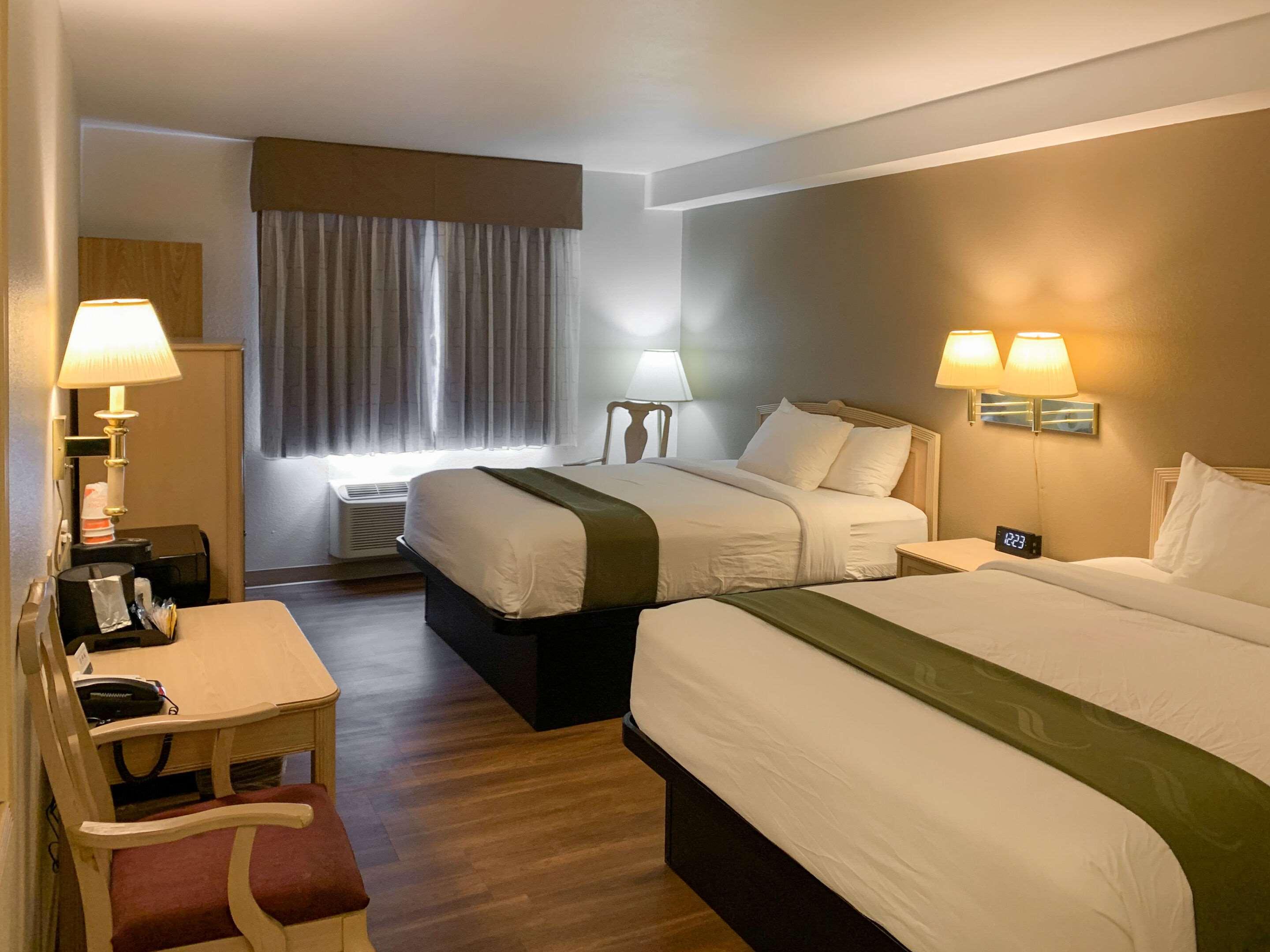 Quality Inn Albuquerque East I-40 Juan Tabo Exit Εξωτερικό φωτογραφία